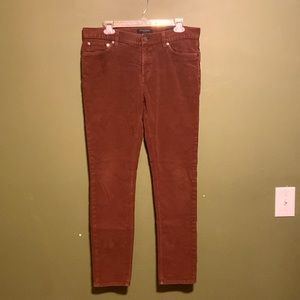 Banana Republic men’s 33/32 “Traveler” jeans. Skinny fit.